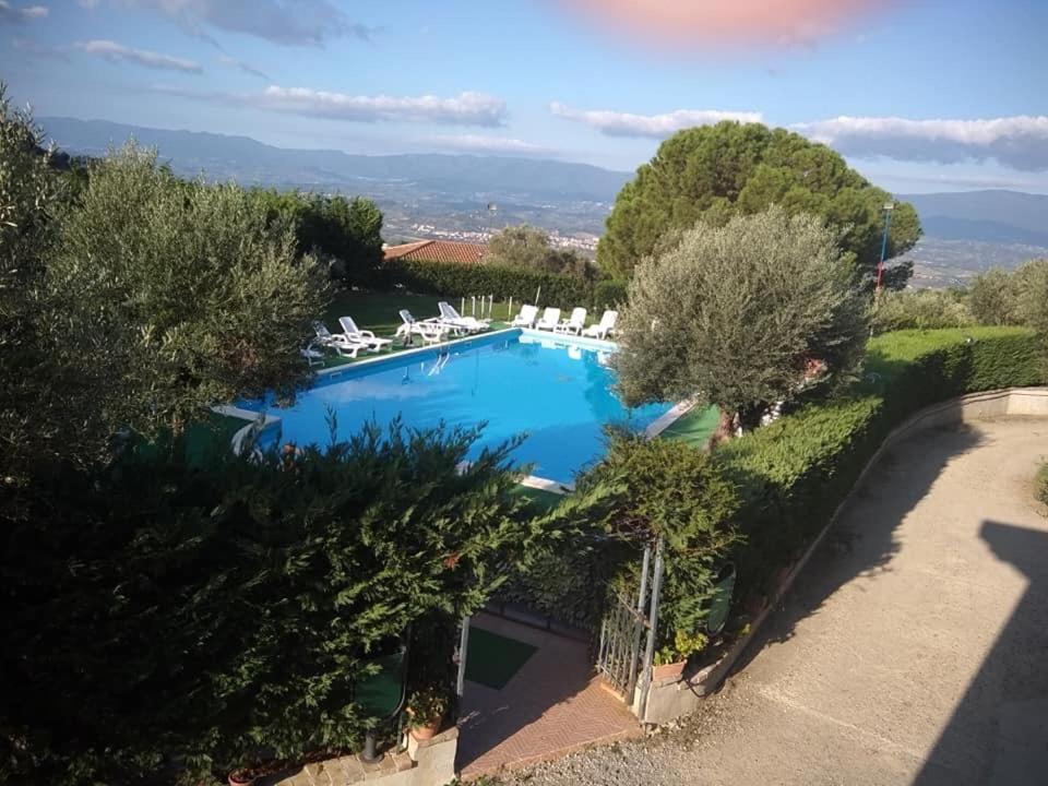 Agriturismo Pingitore Luzzi Luaran gambar